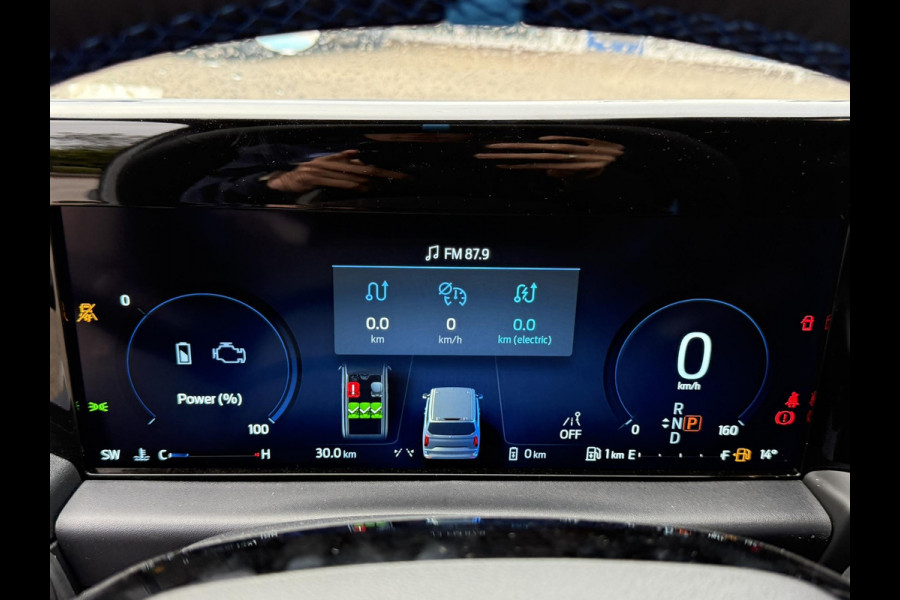 Ford Transit Custom 320 2.5 PHEV L2H1 MS-RT DC | SCI | 233pk | | Dubbele Cabine | Dubbele zijschuifdeur | Inklapbare trekhaak | Navigatie systeem | Adaptieve LED koplampen met verblindingsvrij grootlicht | Bekleding zijwand en achterdeuren (volledig)