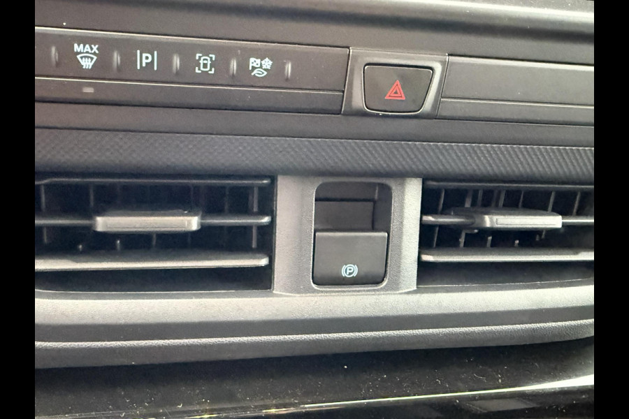 Ford Transit Custom 320 2.5 PHEV L2H1 MS-RT DC | SCI | 233pk | | Dubbele Cabine | Dubbele zijschuifdeur | Inklapbare trekhaak | Navigatie systeem | Adaptieve LED koplampen met verblindingsvrij grootlicht | Bekleding zijwand en achterdeuren (volledig)