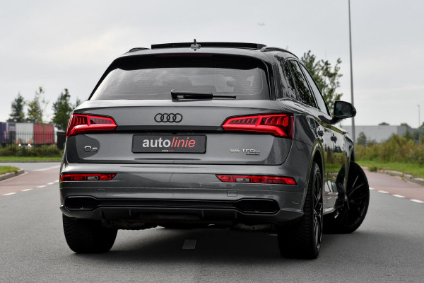 Audi Q5 55 TFSI e quattro Competition 3x S-Line. Luchtv, Massage, Pano, ACC, 360, B&O, Trekh, Keyless, Matrix, CarPlay, Sfeer!