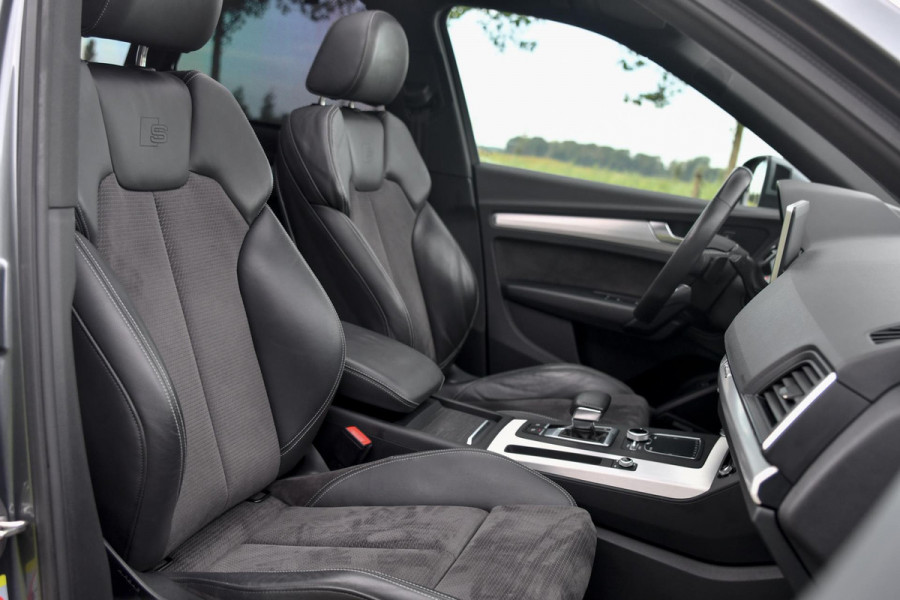 Audi Q5 55 TFSI e quattro Competition 3x S-Line. Luchtv, Massage, Pano, ACC, 360, B&O, Trekh, Keyless, Matrix, CarPlay, Sfeer!