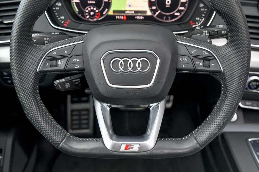 Audi Q5 55 TFSI e quattro Competition 3x S-Line. Luchtv, Massage, Pano, ACC, 360, B&O, Trekh, Keyless, Matrix, CarPlay, Sfeer!