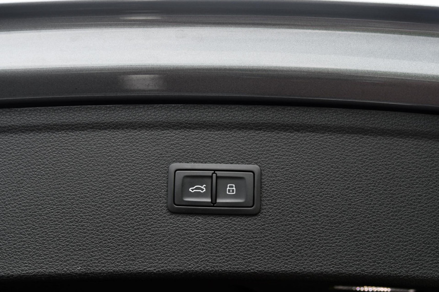 Audi Q5 55 TFSI e quattro Competition 3x S-Line. Luchtv, Massage, Pano, ACC, 360, B&O, Trekh, Keyless, Matrix, CarPlay, Sfeer!
