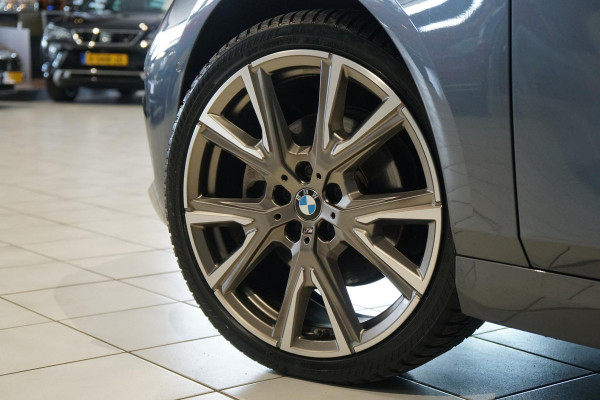 BMW 1-serie 118i Executive Edition + HARMAN KARDON / CAMERA / STOELVERWARMING