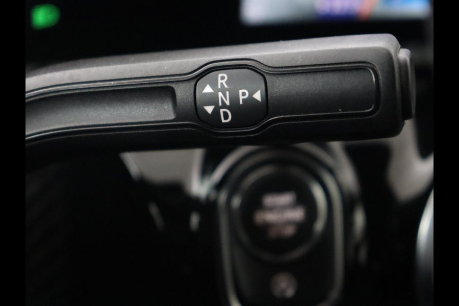 Mercedes-Benz A-Klasse 180 Business Solution | Carplay | Camera | Adaptive cruise | Automaat | Navigatie | Lane asssist | LED | Stoelverwarming