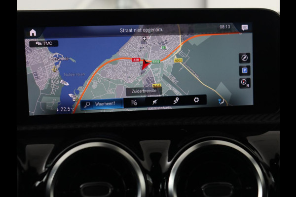 Mercedes-Benz A-Klasse 180 Business Solution | Carplay | Camera | Adaptive cruise | Automaat | Navigatie | Lane asssist | LED | Stoelverwarming