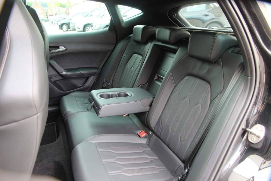 CUPRA Formentor 1.4 e-Hybrid VZ Copper Edition | ACC | 360 | Trekhaak | Memory | Keyless | 19
