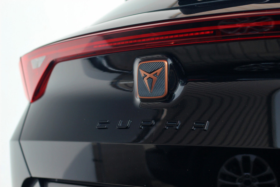 CUPRA Formentor 1.4 e-Hybrid VZ Copper Edition | ACC | 360 | Trekhaak | Memory | Keyless | 19