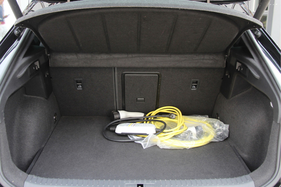 CUPRA Formentor 1.4 e-Hybrid VZ Copper Edition | ACC | 360 | Trekhaak | Memory | Keyless | 19