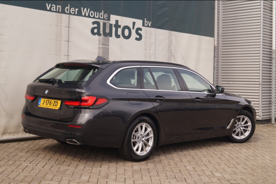 BMW 5 Serie Touring 520i 184pk Automaat High Executive Edition -LEER-