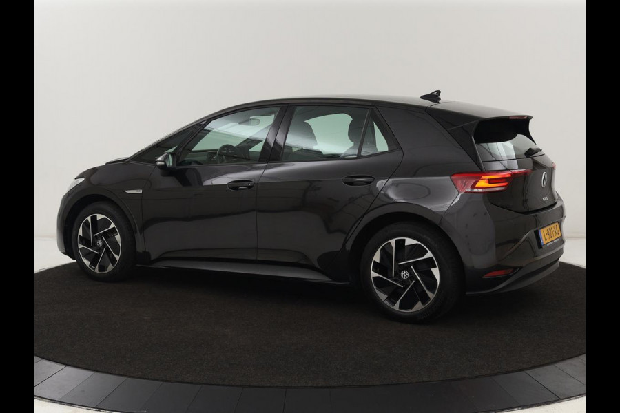 Volkswagen ID.3 Life 58 kWh | Carplay | Sfeerverlichting | Cruise Control | Stoelverwarming | Stuurverwarming | Parkeersensor | Navigatie | Climate controle