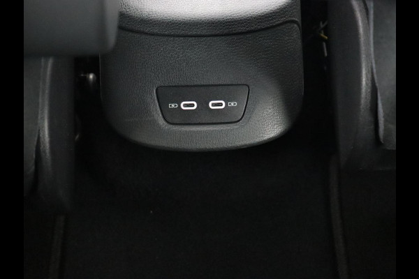 Volkswagen ID.3 Life 58 kWh | Carplay | Sfeerverlichting | Cruise Control | Stoelverwarming | Stuurverwarming | Parkeersensor | Navigatie | Climate controle