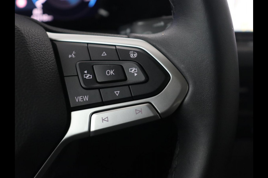 Volkswagen Golf 1.5 TSI | Carplay | Navigatie | Sfeerverlichting | Memory | Sportstoelen | Stoelverwarming | LED | Lane assist | Adaptive cruise | Climate control