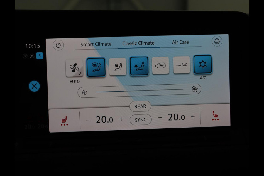 Volkswagen Golf 1.5 TSI | Carplay | Navigatie | Sfeerverlichting | Memory | Sportstoelen | Stoelverwarming | LED | Lane assist | Adaptive cruise | Climate control