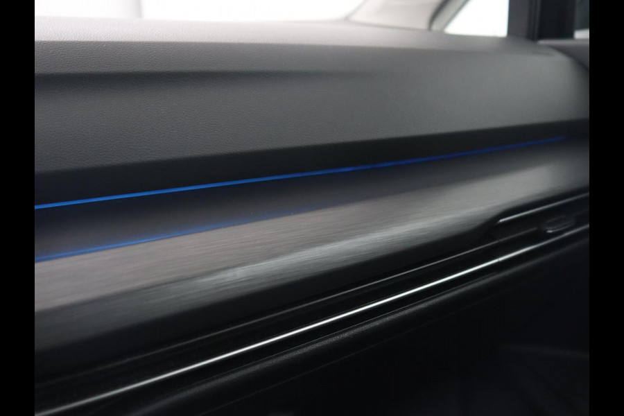 Volkswagen Golf 1.5 TSI | Carplay | Navigatie | Sfeerverlichting | Memory | Sportstoelen | Stoelverwarming | LED | Lane assist | Adaptive cruise | Climate control