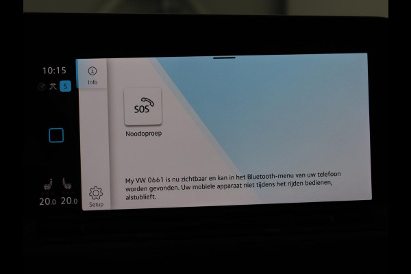 Volkswagen Golf 1.5 TSI | Carplay | Navigatie | Sfeerverlichting | Memory | Sportstoelen | Stoelverwarming | LED | Lane assist | Adaptive cruise | Climate control
