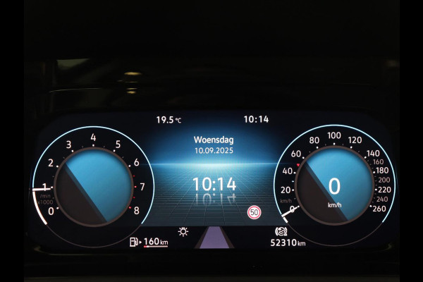 Volkswagen Golf 1.5 TSI | Carplay | Navigatie | Sfeerverlichting | Memory | Sportstoelen | Stoelverwarming | LED | Lane assist | Adaptive cruise | Climate control