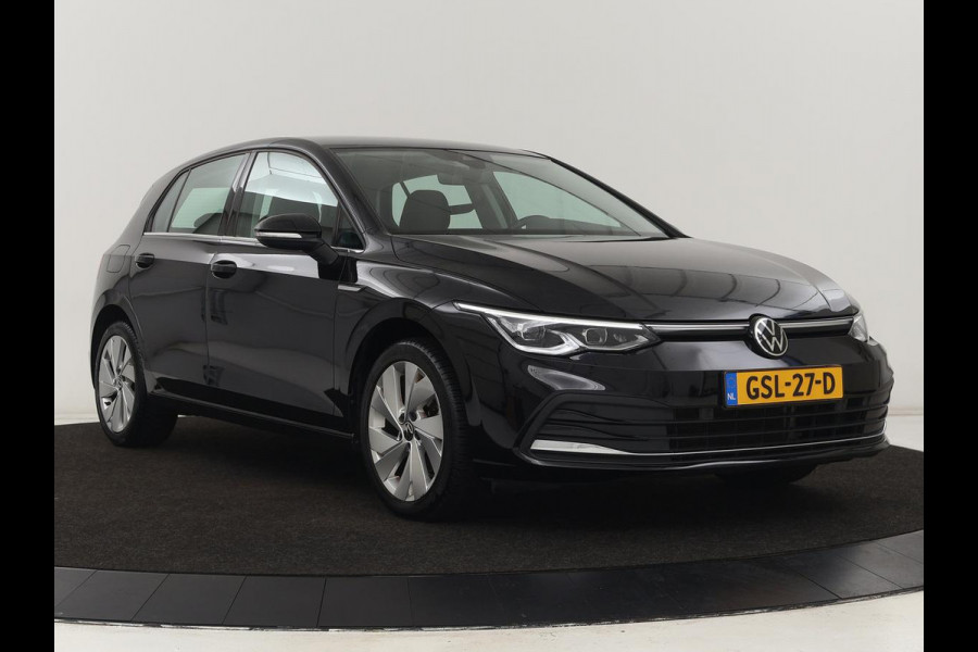 Volkswagen Golf 1.5 TSI | Carplay | Navigatie | Sfeerverlichting | Memory | Sportstoelen | Stoelverwarming | LED | Lane assist | Adaptive cruise | Climate control