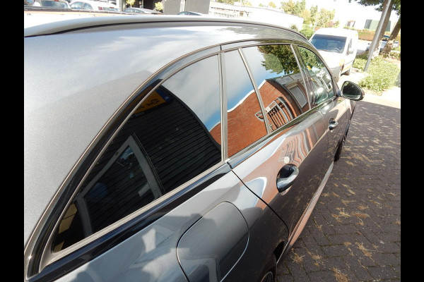 Mercedes-Benz C-Klasse Estate 200 AMG LINE*LED VERL*LEDER*360 CAM*NAVI*