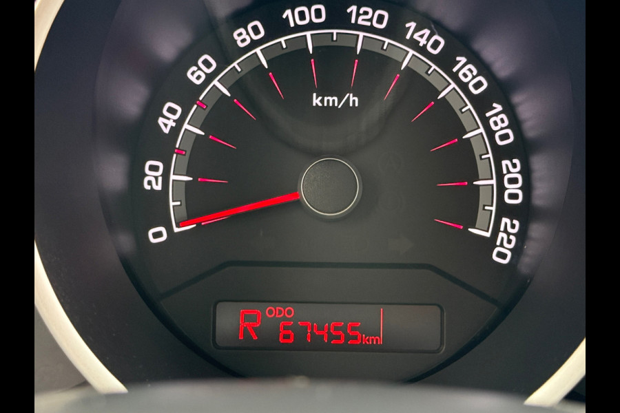 Kia Venga 1.6 CVVT DynamicLine Automaat (BOVAG/RIJKLAARPRIJS)