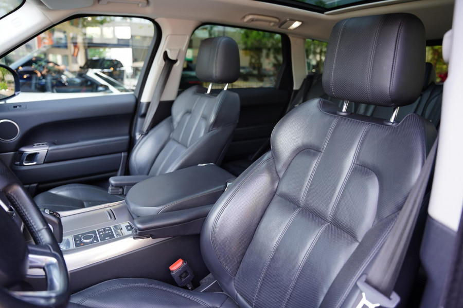 Land Rover Range Rover Sport 3.0 TDV6 HSE Dynamic 22 Inch Panoramadak