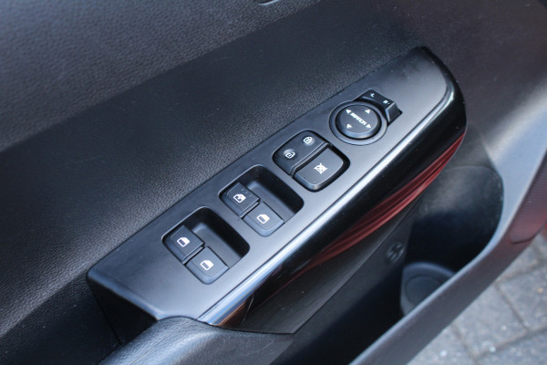 Kia Picanto 1.0 DPi 67pk DynamicLine NL-Auto NAP 7 Jaar Garantie Airco Cruise Carpay Camera 14"LMV Trekhaak