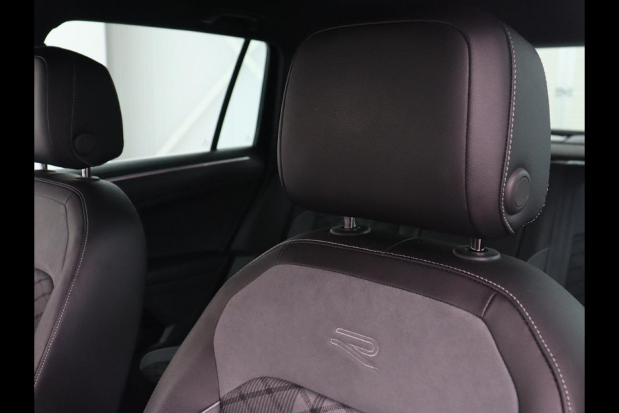 Volkswagen Tiguan 1.5 TSI R-Line Business+ | Automaat | Trekhaak | Carplay | Stoelverwarming | Stuurverwarming | Adaptive Cruise | LED | Sfeerverlichting | Climate controle | LMV 20 inch