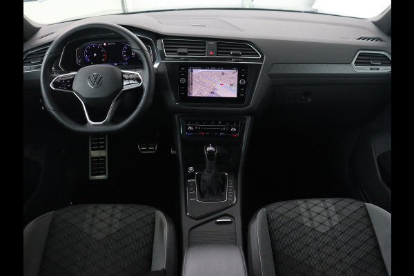 Volkswagen Tiguan 1.5 TSI R-Line Business+ | Automaat | Trekhaak | Carplay | Stoelverwarming | Stuurverwarming | Adaptive Cruise | LED | Sfeerverlichting | Climate controle | LMV 20 inch