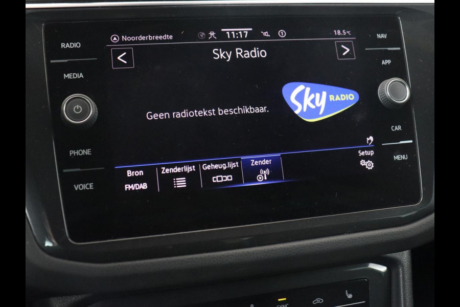 Volkswagen Tiguan 1.5 TSI R-Line Business+ | Automaat | Trekhaak | Carplay | Stoelverwarming | Stuurverwarming | Adaptive Cruise | LED | Sfeerverlichting | Climate controle | LMV 20 inch