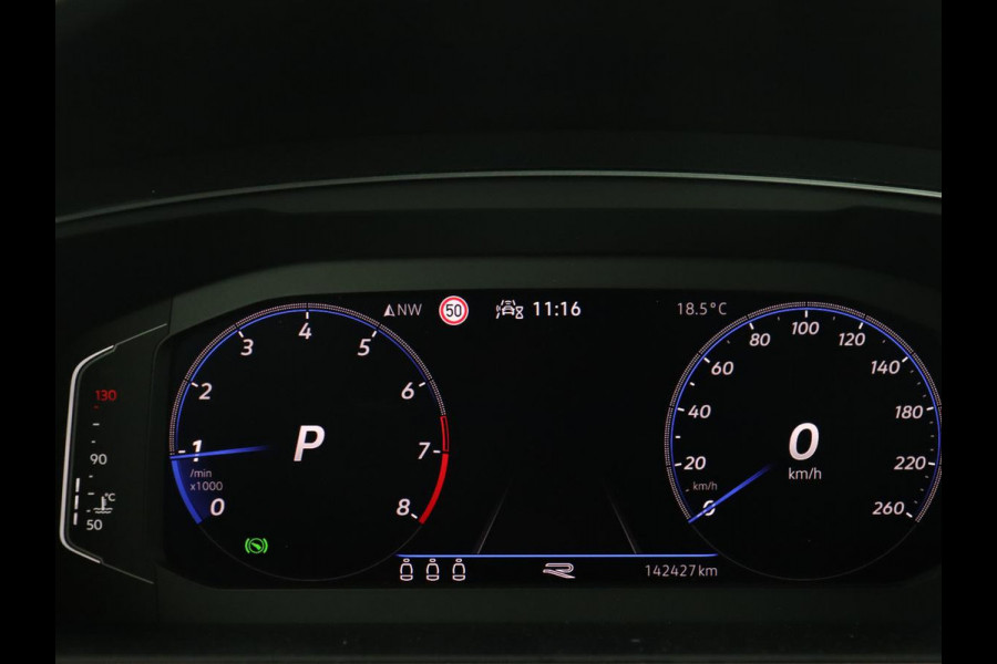 Volkswagen Tiguan 1.5 TSI R-Line Business+ | Automaat | Trekhaak | Carplay | Stoelverwarming | Stuurverwarming | Adaptive Cruise | LED | Sfeerverlichting | Climate controle | LMV 20 inch