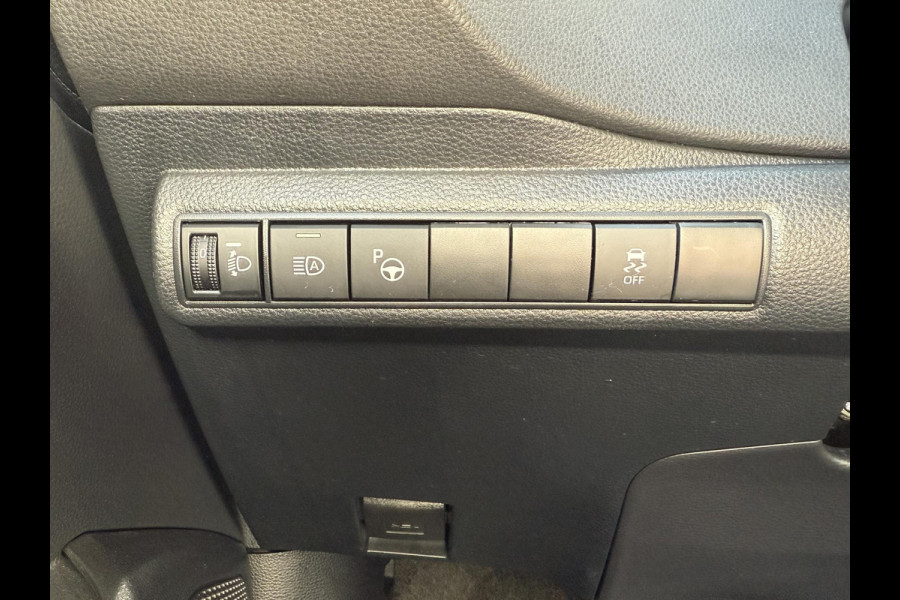 Toyota Corolla 2.0 Hybrid GR-Sport | ZOMERDEALS | CAMERA | CARPLAY | KEYLESS |
