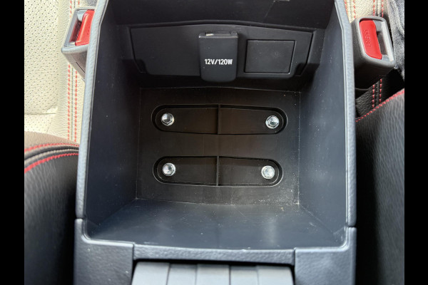 Toyota Corolla 2.0 Hybrid GR-Sport | ZOMERDEALS | CAMERA | CARPLAY | KEYLESS |