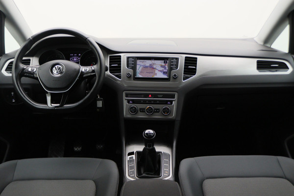 Volkswagen Golf Sportsvan 1.2 TSI Business Edition Connected Climate, Cruise, Navigatie, Bluetooth, Elektrisch Pakket, USB/AUX, 16''