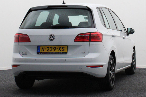 Volkswagen Golf Sportsvan 1.2 TSI Business Edition Connected Climate, Cruise, Navigatie, Bluetooth, Elektrisch Pakket, USB/AUX, 16''