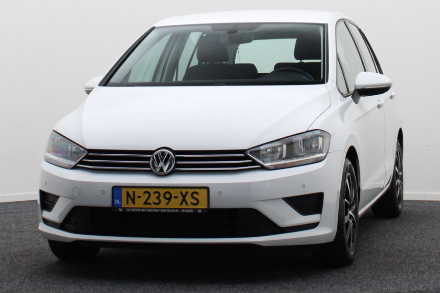 Volkswagen Golf Sportsvan 1.2 TSI Business Edition Connected Climate, Cruise, Navigatie, Bluetooth, Elektrisch Pakket, USB/AUX, 16''