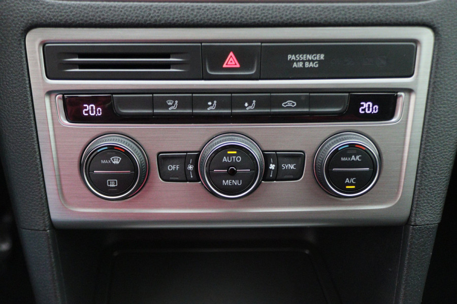 Volkswagen Golf Sportsvan 1.2 TSI Business Edition Connected Climate, Cruise, Navigatie, Bluetooth, Elektrisch Pakket, USB/AUX, 16''