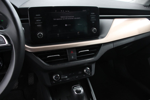 Škoda Kamiq 1.5 TSI 150pk Style DSG | Navigatie | Apple Carplay / Android Auto | Climate Control | Parkeer sensoren | DAB