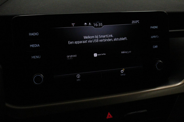Škoda Kamiq 1.5 TSI 150pk Style DSG | Navigatie | Apple Carplay / Android Auto | Climate Control | Parkeer sensoren | DAB