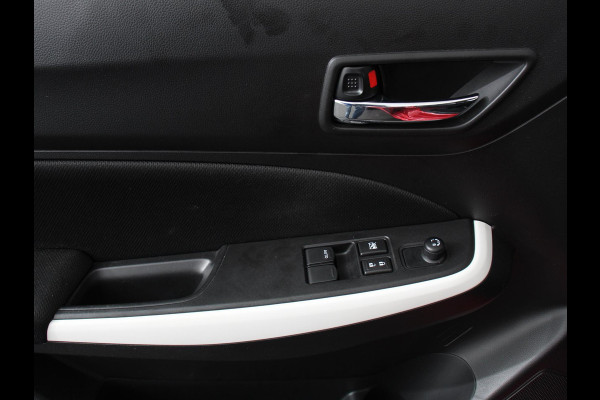 Suzuki Swift 1.2 Select Navigatie | Bluetooth | lichtmetalen velgen | airco | zwart dak