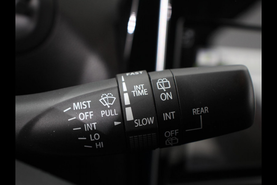 Suzuki Swift 1.2 Select Navigatie | Bluetooth | lichtmetalen velgen | airco | zwart dak