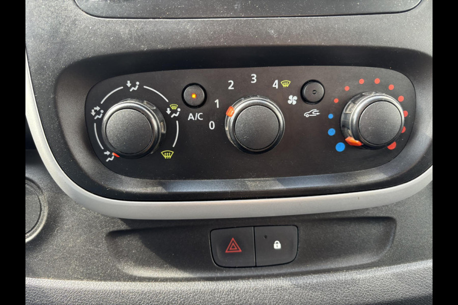 Renault Trafic 1.6 dCi L2H1*3PERS*CRUISE*HAAK*A/C*IMPERIAAL*