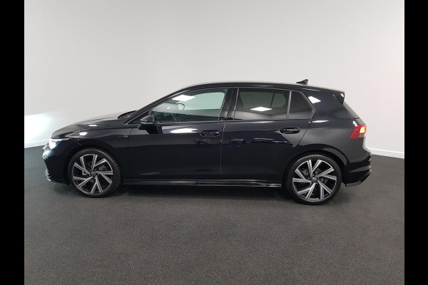 Volkswagen Golf 1.5 eTSI 150pk DSG R-Line | Navigatie | Climate Control | Camera | Parkeer sensoren | Led+IQ light | 18"Lichtmetalen Velgen | Trekhaak | Winter pakket | Digitale Cockpit