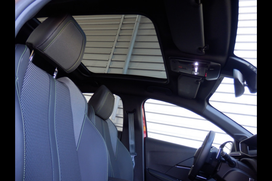 Peugeot 208 Hybrid e-DCS6 GT | 135pk | 360 Camera | Panoramadak |
