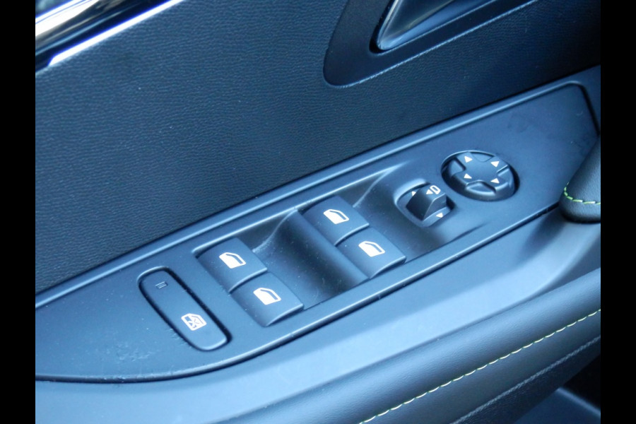 Peugeot 208 Hybrid e-DCS6 GT | 135pk | 360 Camera | Panoramadak |