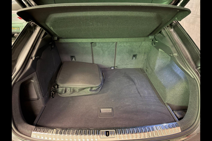 Audi Q3 Sportback 45 TFSI e 2X S-LINE BLACKLINE 20'' V-COCKPIT/NAVI/DAB/LED/CAM/ECC/PDC/CRUISE///