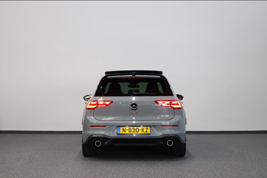 Volkswagen Golf 2.0 TSI GTI 245+PK LED+IQ/PANO/HALF ALCANTARA+S.VERWARMING/19"/CAM/LINE/ACC/ECC/12 MND GARANTIE!