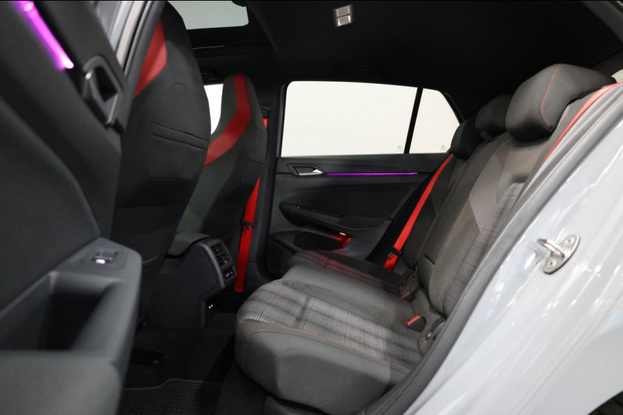 Volkswagen Golf 2.0 TSI GTI 245+PK LED+IQ/PANO/HALF ALCANTARA+S.VERWARMING/19"/CAM/LINE/ACC/ECC/12 MND GARANTIE!