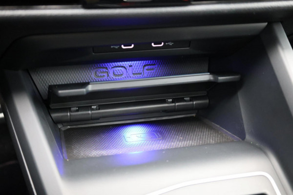 Volkswagen Golf 2.0 TSI GTI 245+PK LED+IQ/PANO/HALF ALCANTARA+S.VERWARMING/19"/CAM/LINE/ACC/ECC/12 MND GARANTIE!