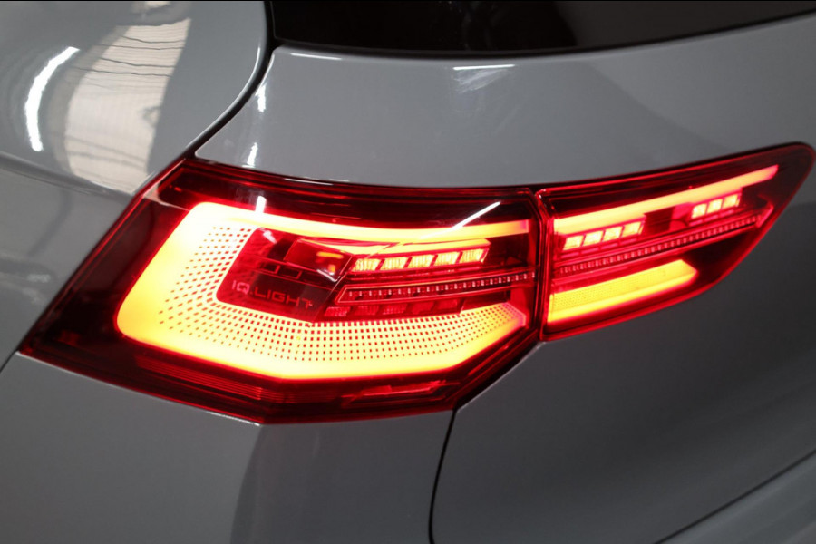 Volkswagen Golf 2.0 TSI GTI 245+PK LED+IQ/PANO/HALF ALCANTARA+S.VERWARMING/19"/CAM/LINE/ACC/ECC/12 MND GARANTIE!
