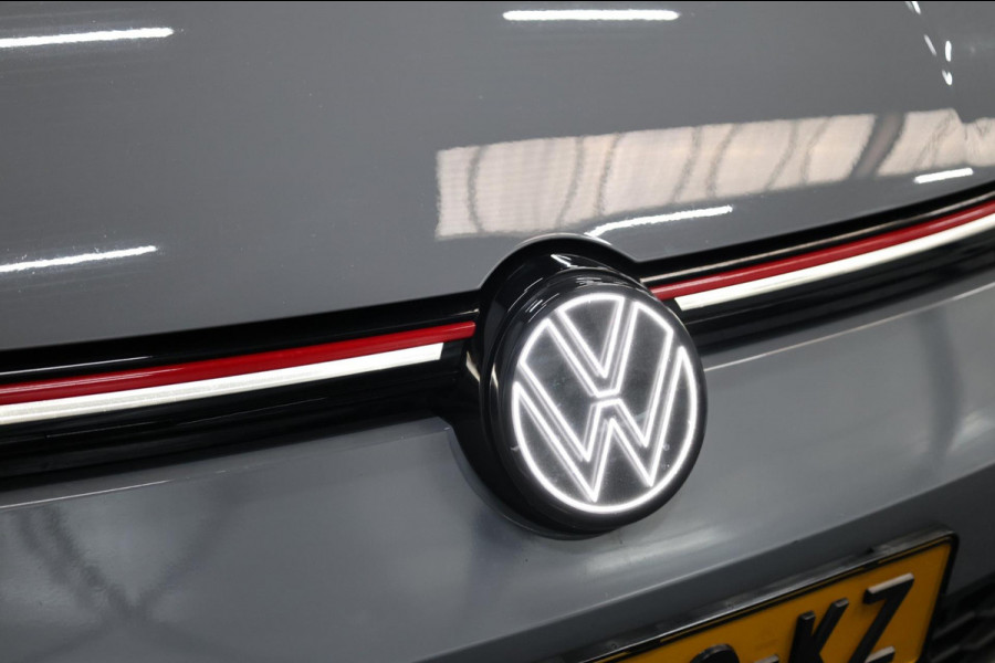Volkswagen Golf 2.0 TSI GTI 245+PK LED+IQ/PANO/HALF ALCANTARA+S.VERWARMING/19"/CAM/LINE/ACC/ECC/12 MND GARANTIE!