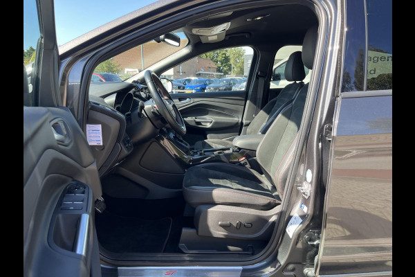 Ford Kuga 1.5 EcoBoost ST Line 184pk Automaat | Trekhaak | Winterpack | Achteruitrijcamera | SYNC 3 | Carplay, Android auto
